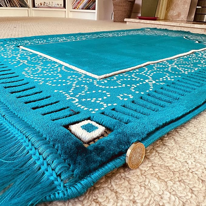 AGASMART Mihrab Patterned Original Luxury Velvet Prayer Mat/Rug- 750g Weight | Made in Turkey (Turquoise)