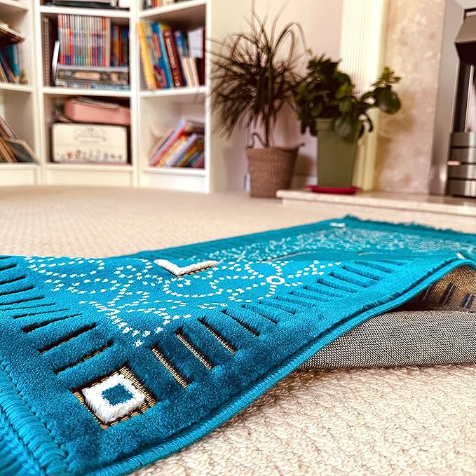 AGASMART Mihrab Patterned Original Luxury Velvet Prayer Mat/Rug- 750g Weight | Made in Turkey (Burgundy)