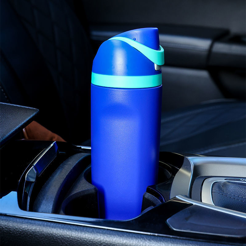 20 Oz Water Bottle with Leak Proof Lid, Carry On and Push Button | Insulated Stainless Steel Vacuum Bottle | One-handed Operation Travel Water Bottle for Gym & Sports